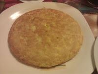 Cuestiones de familia. Tortilla de patatas con queso Cuestiones de familia. Tortilla de patatas con queso