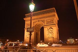 Au revoir Bruxelles, bon jour Paris! Au revoir Bruxelles, bon jour Paris!
