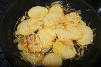 Brochetas de pollo con Patatas Panadera Brochetas de pollo con Patatas Panadera