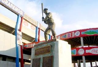 pleeeyy boool pleeeyy boool