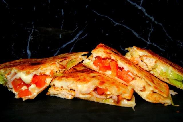 Quesadillas de Pollo, Tomate y Queso Quesadillas de Pollo, Tomate y Queso