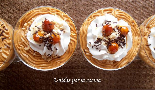 Postre de Dulce de Leche y Avellanas en copa