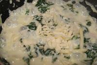 Canutillos rellenos de Muselina de Espinacas y Foie a los dos Quesos Canutillos rellenos de Muselina de Espinacas y Foie a los dos Quesos