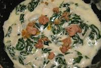 Canutillos rellenos de Muselina de Espinacas y Foie a los dos Quesos Canutillos rellenos de Muselina de Espinacas y Foie a los dos Quesos