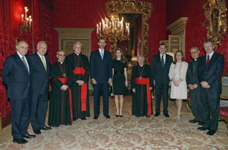 Dña. Letizia en la cena en la Embajada de España en Roma por el Pontificado del Papa Francisco