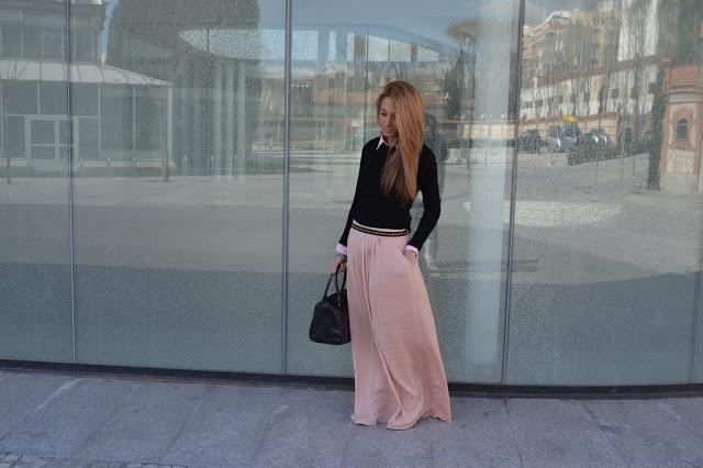 SOFT TONESBuenos días!!! Este fue el look que escogí ayer... SOFT TONESBuenos días!!! Este fue el look que escogí ayer...