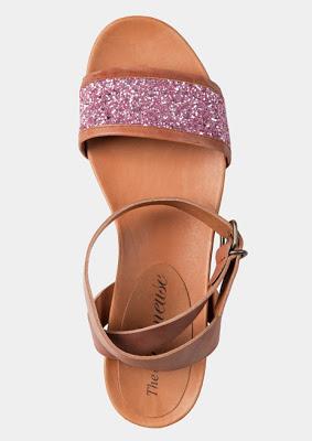 The Flâneuse The Flâneuse