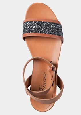 The Flâneuse The Flâneuse