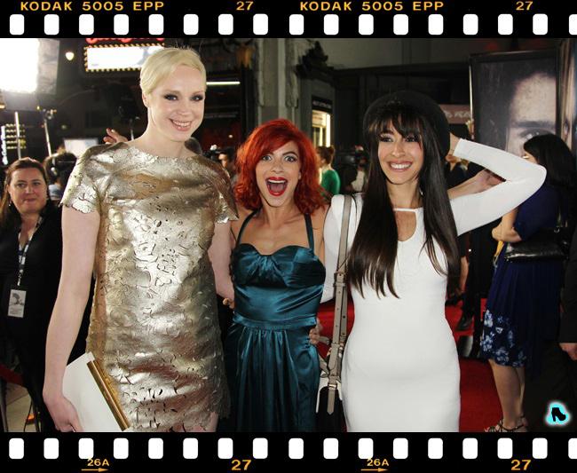 JUEGO DE TRONOS TAMBIÉN PISA LA ALFOMBRA ROJA Gwendoline Christie, Natalia Tena, Oona Chaplin