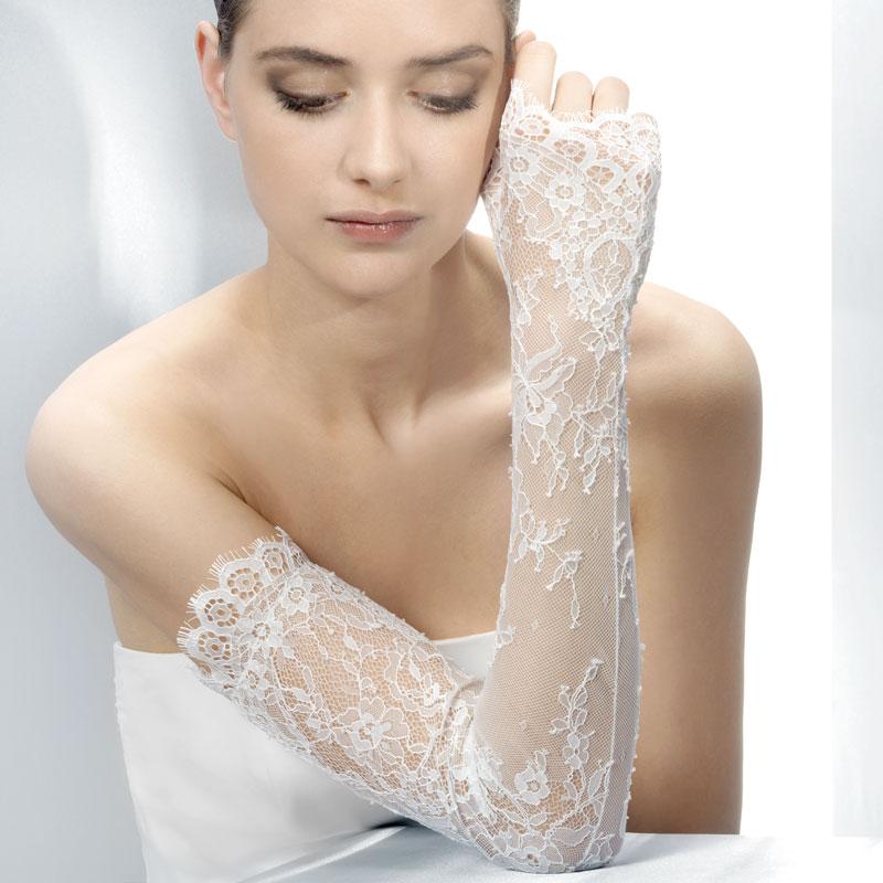 Complementos para la Novia; Chaquetas, Cinturones, Otros complementos (II) Complementos novia; Chaquetas, Cinturones, Otros complementos