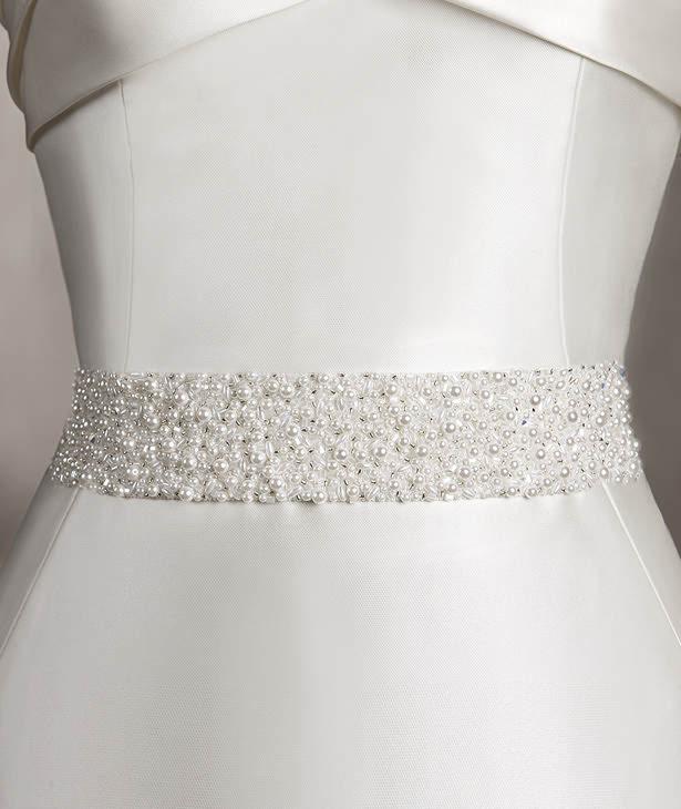 Complementos para la Novia; Chaquetas, Cinturones, Otros complementos (II) Complementos para la Novia; Chaquetas, Cinturones, Otros complementos