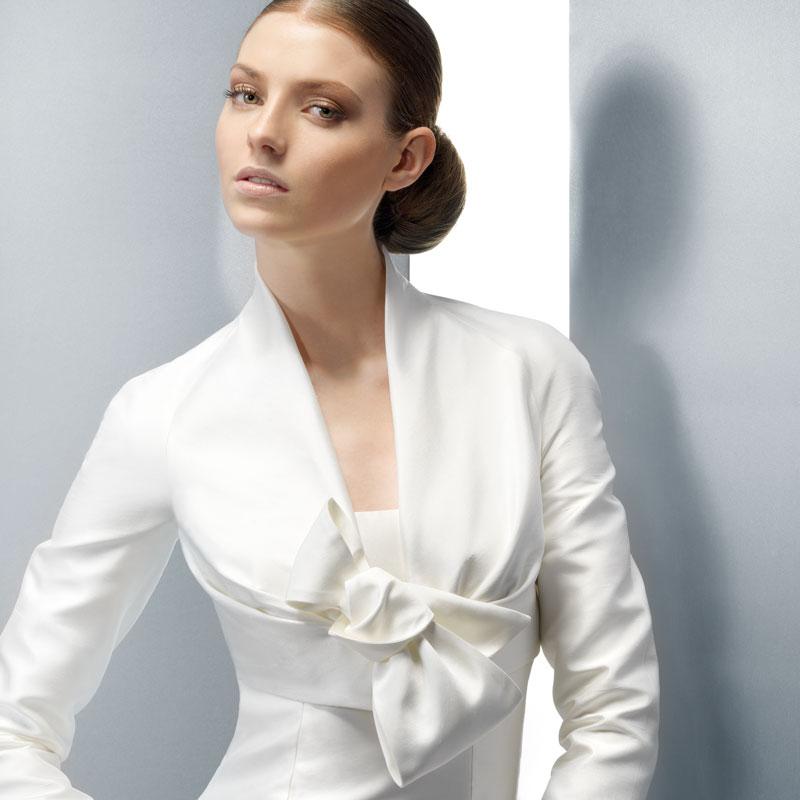 Complementos para la Novia; Chaquetas, Cinturones, Otros complementos (II) Complementos para la Novia; Chaquetas, Cinturones, Otros complementos