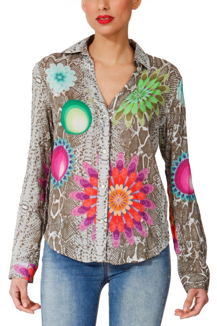 The color of spring by Desigual/ El color de la primavera: Desigual. The color of spring by Desigual/ El color de la primavera: Desigual.