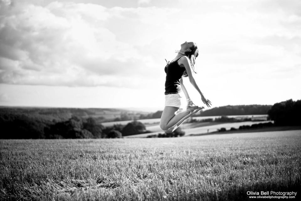 100 Jump Photographs by Olivia Bell 100 Jump Photographs by Olivia Bell
