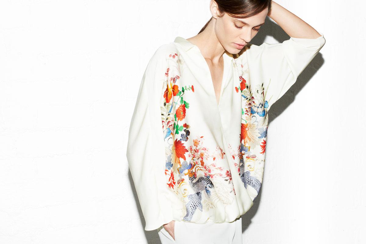 Oriental print blouse zara lookbook