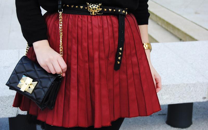 Burgundy skirt Porto. Burgundy skirt Porto.