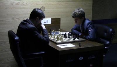 Fuenteovejuna, ¡todos a una!:  Magnus Carlsen  en el Torneo de Candidatos de Londres 2013 (VI)
