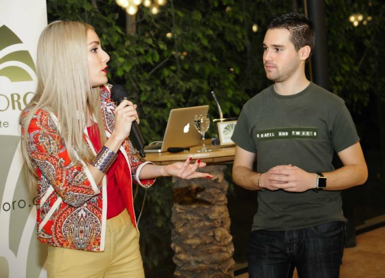 Dátil & Tweet Dátil & Tweet