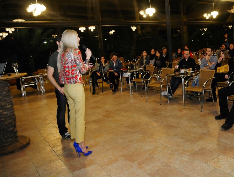 Dátil & Tweet Dátil & Tweet