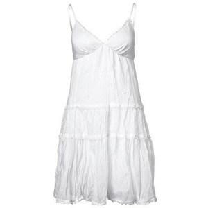 Packing for the beach white dress beach vestido blanco playa