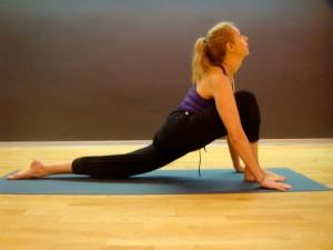 yoga35 300x225 Yoga: Una fuente de salud para el cuerpo, la mente y el espíritu