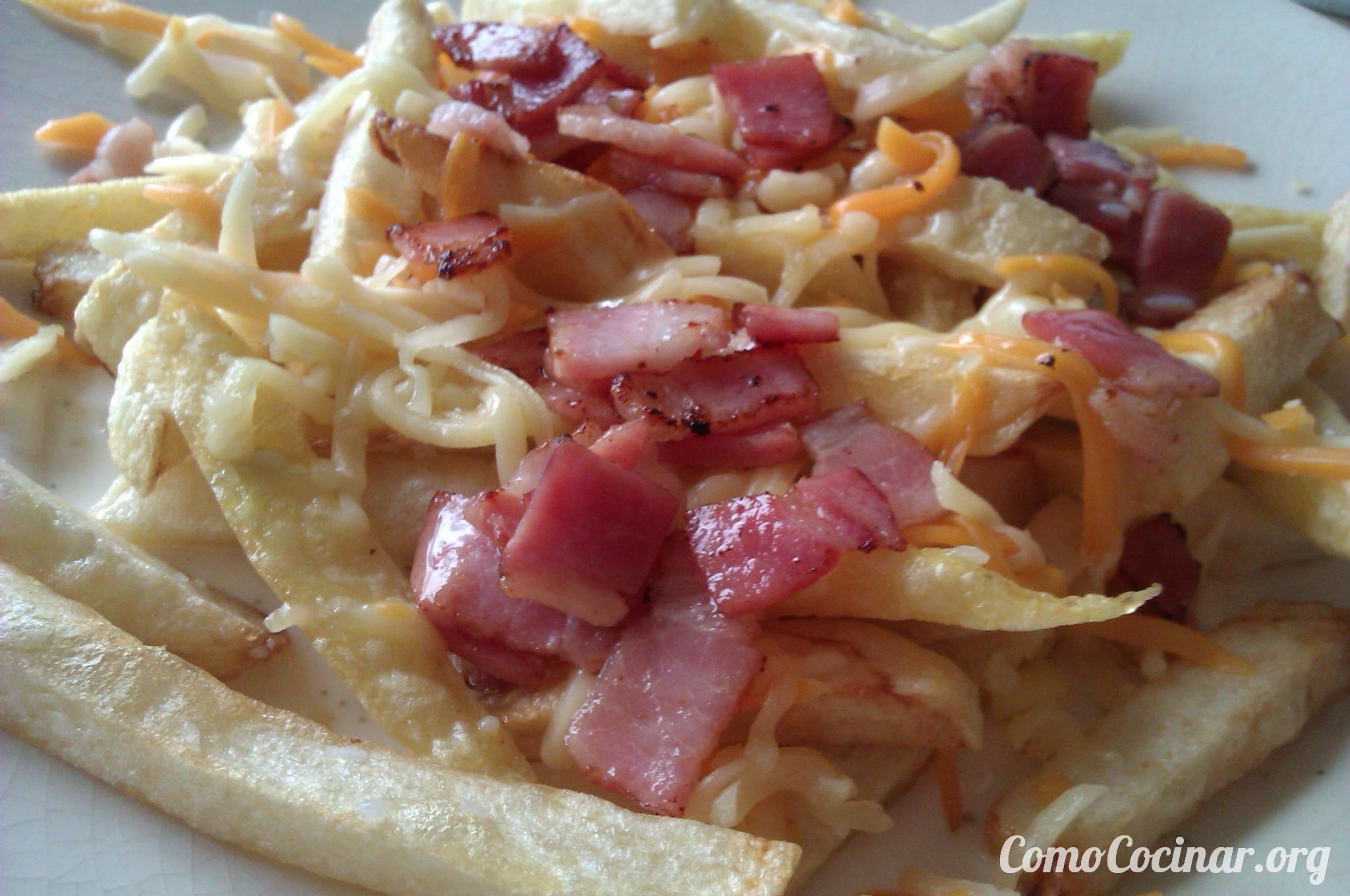 Paso a paso bacon and chesse fries