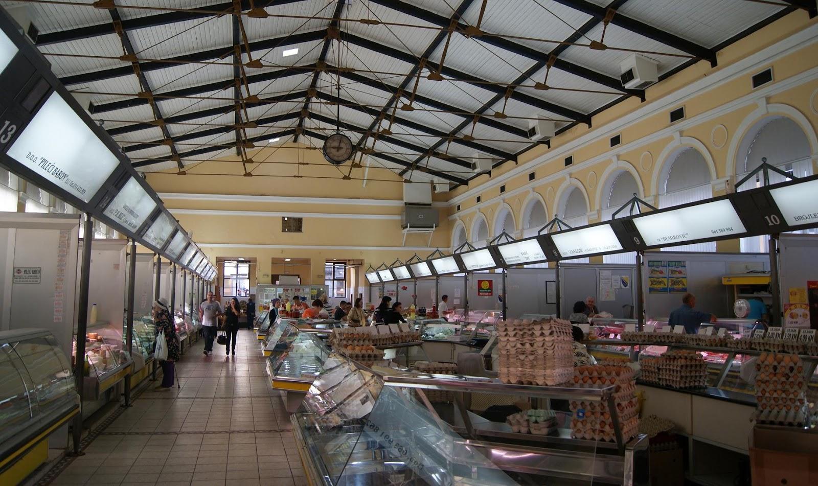 Mercados y desacuerdos. Las responsabilidades en Sarajevo Mercados y desacuerdos. Las responsabilidades en Sarajevo