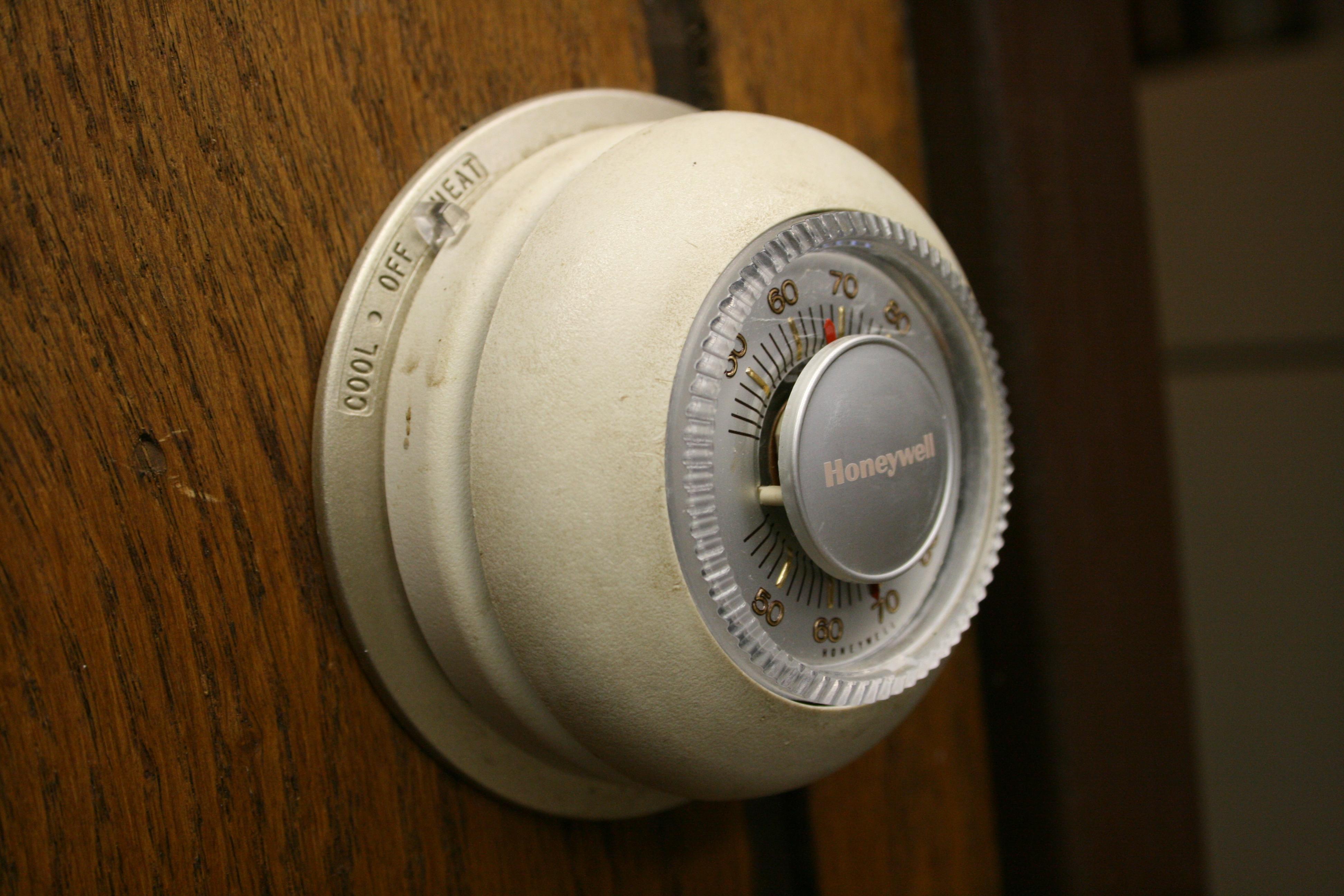 Honeywell_round_thermostat