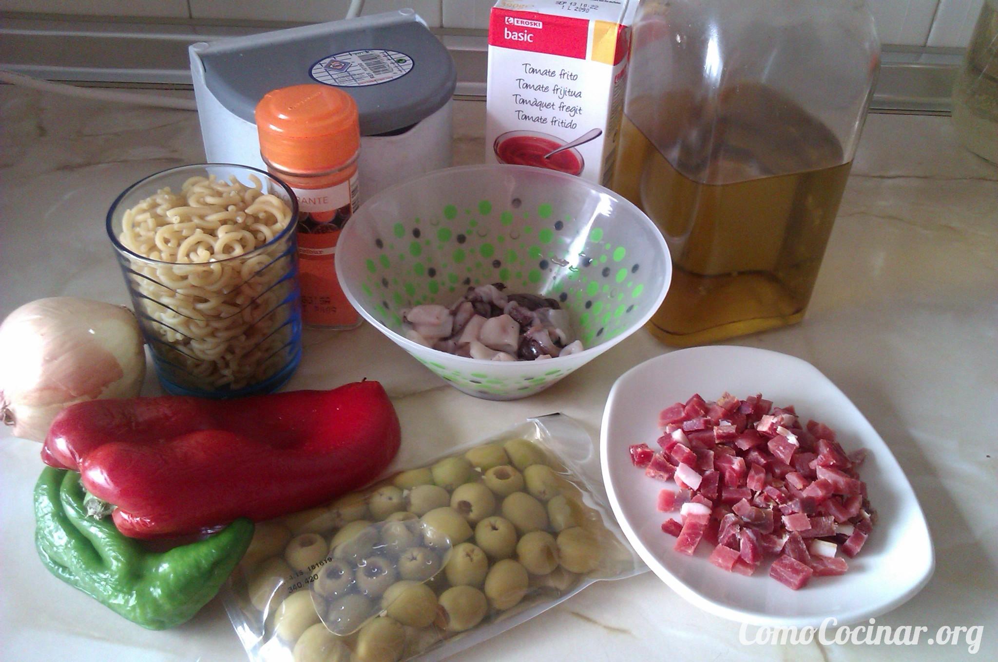 ¿Cómo cocinar fideuá con calamares y jamón? Ingredientes fideuá con clamares y jamón