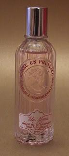 El perfume del mes: “Un Matín dans la Roseraie” de JEANNE EN PROVENCE El perfume del mes: “Un Matín dans la Roseraie” de JEANNE EN PROVENCE
