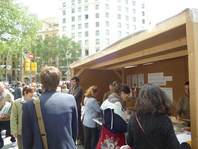 BARCELONA...HOY,LA FOTOGRAFÍA ESTÁ DE LUTO...FALLECE PACO ELVIRA,YA NO VEREMOS MÁS FOTOS DESDE SU VENTANA... FABULOSO FOTÓGRAFO...DESCANSE EN PAZ...1-04-2013... BARCELONA...HOY,LA FOTOGRAFÍA ESTÁ DE LUTO...FALLECE PACO ELVIRA,YA NO VEREMOS MÁS FOTOS DESDE SU VENTANA... FABULOSO FOTÓGRAFO...DESCANSE EN PAZ...1-04-2013...