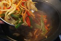 Chop-Suey de Pollo con Arroz Salvaje Frito Chop-Suey de Pollo con Arroz Salvaje Frito