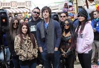 ¡FOTOS! Los miembros de Jersey Shore en la grabacion de MTV Spring Fix. ¡FOTOS! Los miembros de Jersey Shore en la grabacion de MTV Spring Fix.