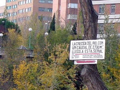 El Pisuerga enfurecido. La gran riada del 6 de marzo de 2001. El Pisuerga enfurecido. La gran riada del 6 de marzo de 2001.