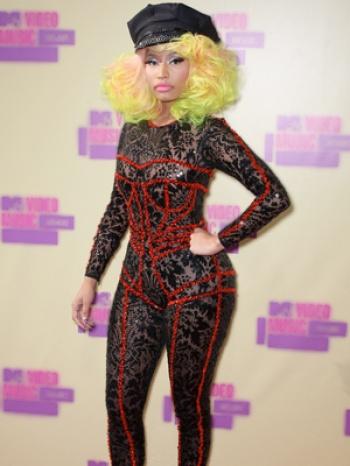 Nicki Minaj, ¡se puso  los guantes de nuevo!