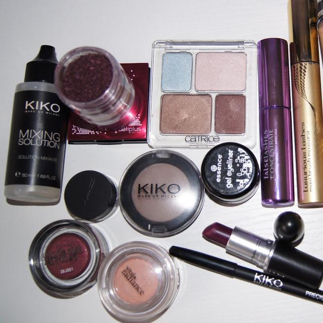 LOOK. Rebel LOOK. Rebel