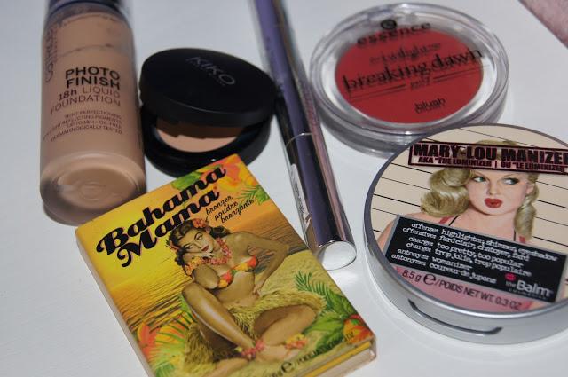 LOOK. Rebel LOOK. Rebel