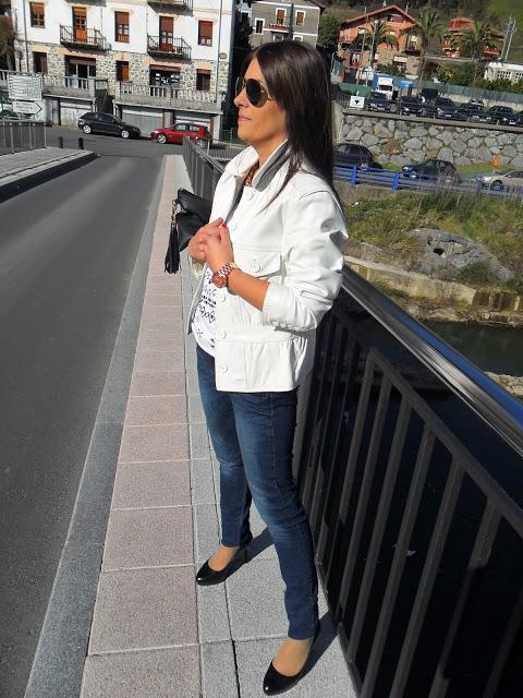 WHITE JACKET WHITE JACKET