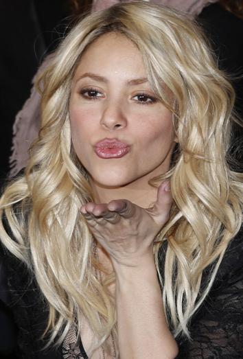 Shakira recibe un ¿Por qué no te callas? en The Voice