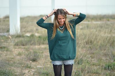 Calçotada (Green Pullover)