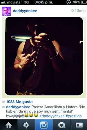 Daddy Yankee respondió a quienes lo critican con el dedo Grosero (FOTO)