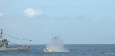 DE ÚLTIMO MINUTO :Autoridades sacan cadáveres de los pilotos accidentados en show aéreo. DE ÚLTIMO MINUTO :Autoridades sacan cadáveres de los pilotos accidentados en show aéreo.