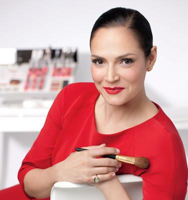 LA COLECCIÓN “NEW YORK IN BLOOM” CONTADA POR REBECCA RESTREPO, MAKE-UP ARTIST DE ELIZABETH ARDEN LA COLECCIÓN “NEW YORK IN BLOOM” CONTADA POR REBECCA RESTREPO, MAKE-UP ARTIST DE ELIZABETH ARDEN
