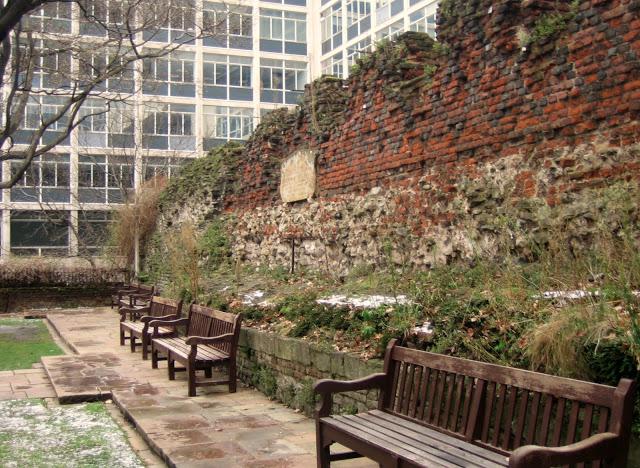 Cuando Londres era Londinium: Caminando con un muro romano Cuando Londres era Londinium: Caminando con un muro romano