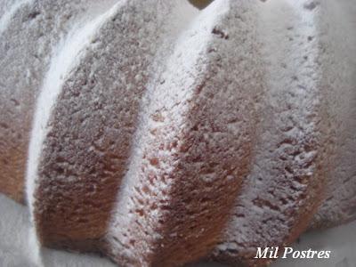 postres-Bizcocho de leche y aceite de oliva suave, ideal para tartas de fondant