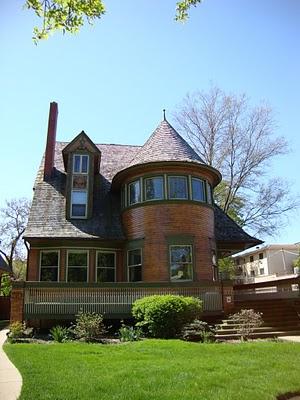 Un Paseo por Oak Park, a Un Siglo de la Magia de Frank Lloyd Wright