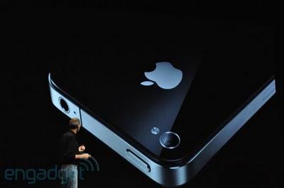 Apple salda deudas con el iPhone 4 Apple salda deudas con el iPhone 4