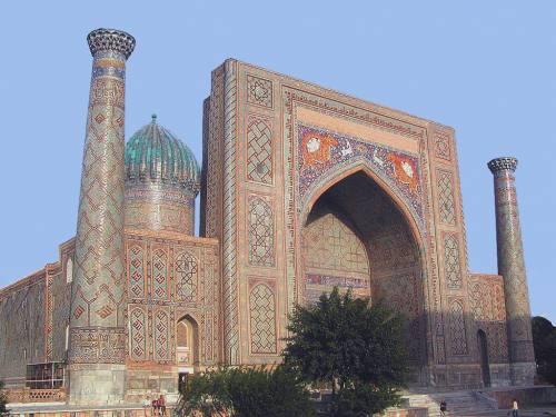 SHER DOR MADRASA MONUMENTOS DE SAMARCANDA