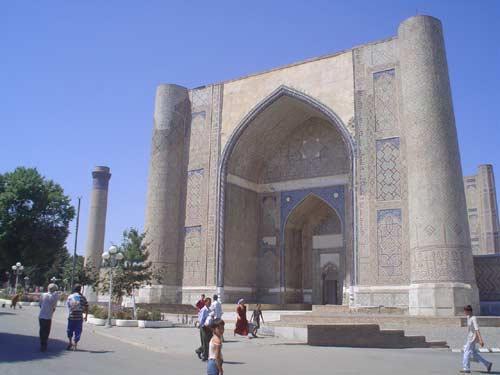bibi khanum madrasa MONUMENTOS DE SAMARCANDA
