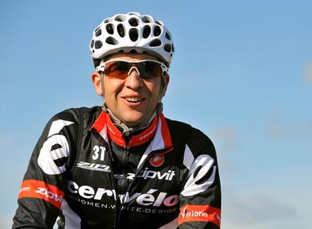 Sastre sufre una hernia discal Sastre sufre una hernia discal